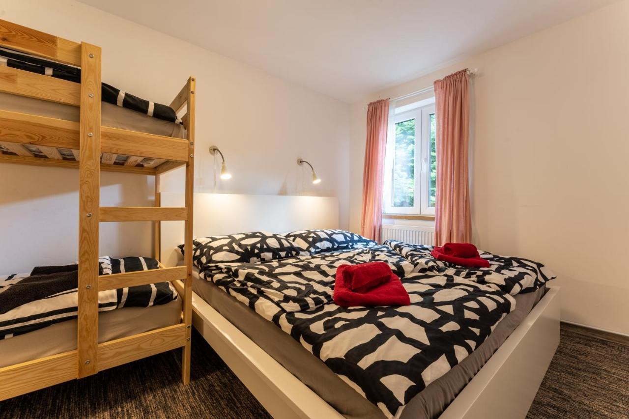 Apartman Liska V Peci - Apartmanovy Dum Horalka, เปตส์ปอตสเนซโค ภายนอก รูปภาพ