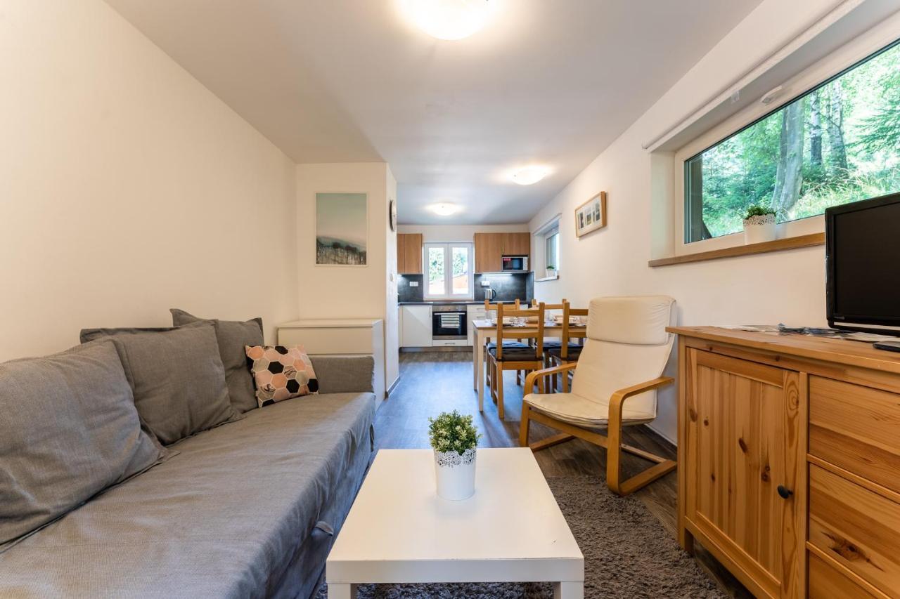 Apartman Liska V Peci - Apartmanovy Dum Horalka, เปตส์ปอตสเนซโค ภายนอก รูปภาพ
