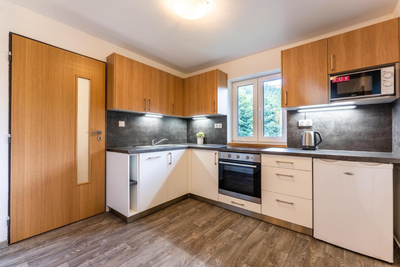 Apartman Liska V Peci - Apartmanovy Dum Horalka, เปตส์ปอตสเนซโค ภายนอก รูปภาพ
